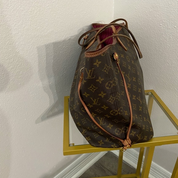 AUTHENTIC Louis Vuitton Neverfull GM - Picture 4 of 7